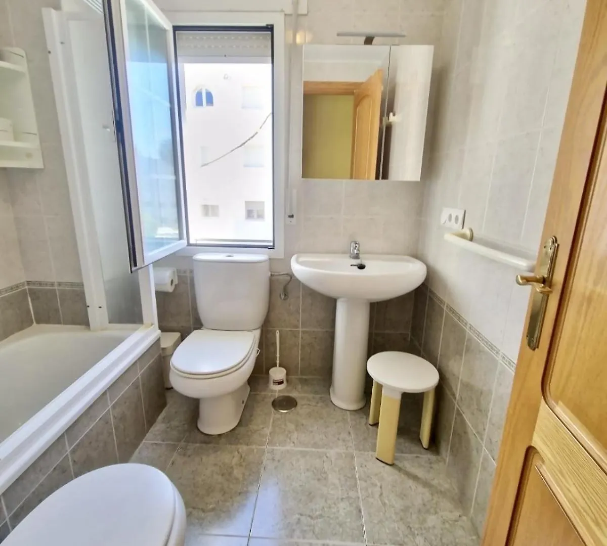 Apartament La Carihuelala Farola Torremolinos 0*,  Hiszpania